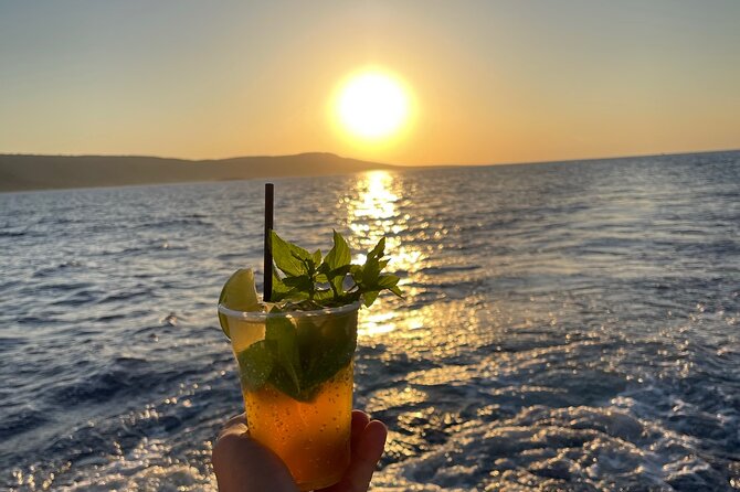 BLUE LAGOON BOAT TRIP | Waterslide | Music | Wine | - Why the Blue Lagoon is the main event