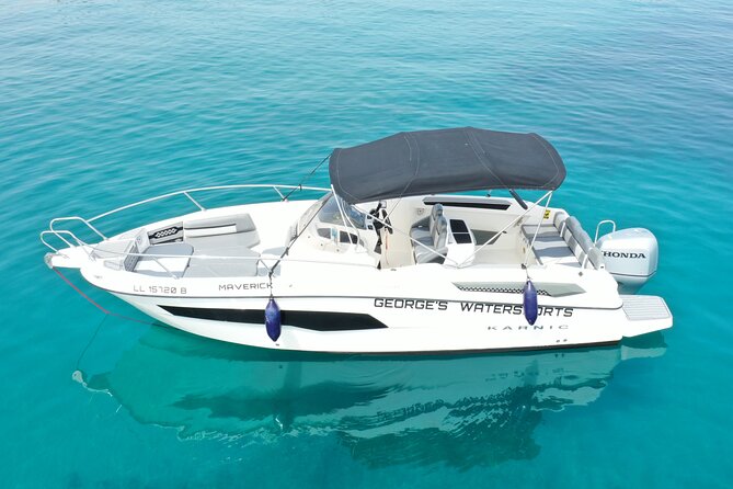 Exclusive line 225hp, self drive boat Karnic SL701 8.0m - Taking the wheel in Latchi