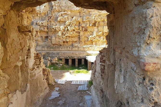 From Nicosia and Kyrenia: Famagusta & Kyrenia as Circular Tour - Ancient Salamis in a 50-minute visit