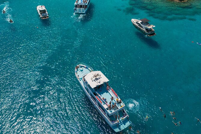 From Protaras: Turtle Cove & Blue Lagoon Cruise - What the boat does well