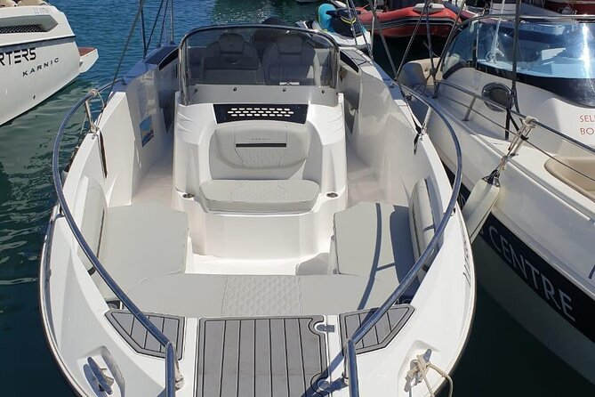 Luxury Karnic SL701 Boat with driver to Blue Lagoon & more - What to Bring and What to Confirm