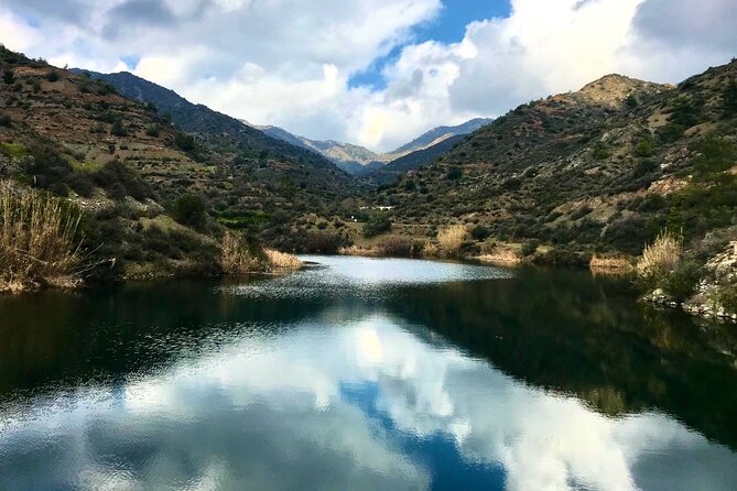 Meet the locals of Troodos mountains - Agros, a short village introduction