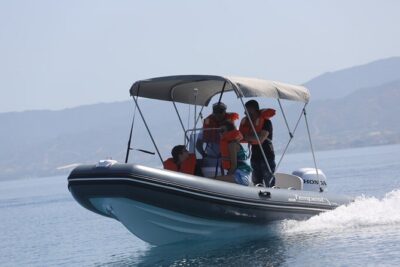 No Licence Private Self Drive Boat to Blue Lagoon +masks&snorkels