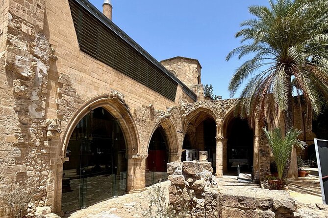 Private guided Tour of Nikosia Oldtown with Border Crossing - Paphos Gate and the Venetian walls