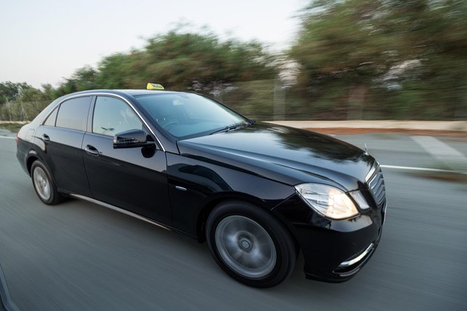 Private Transfer: Larnaca Airport to Larnaca District 1-14 pax - Key points for your Larnaca arrival