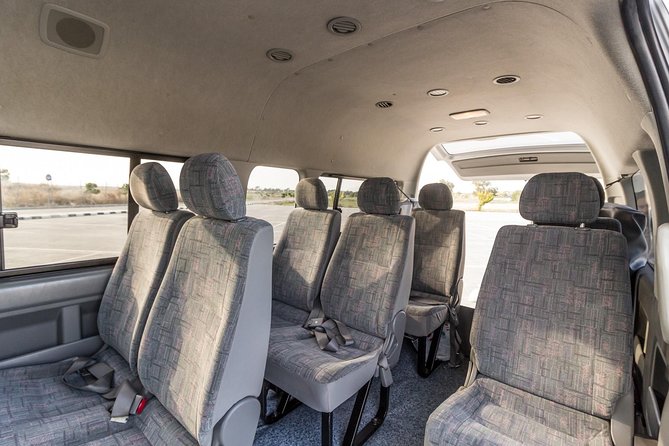 Private Transfer: Larnaca Airport to Larnaca District 1-14 pax - Luggage rules deserve attention