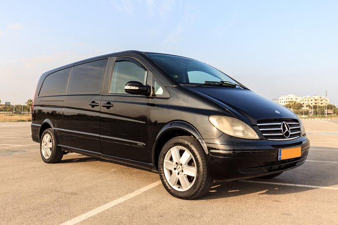 Private Transfer: Larnaca Airport to Larnaca District 1-14 pax - Booking 23 days ahead and planning your arrival