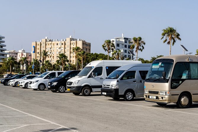 Private Transfer: Larnaca Airport to Larnaca District 1-14 pax - The pickup system is simple, but your details matter