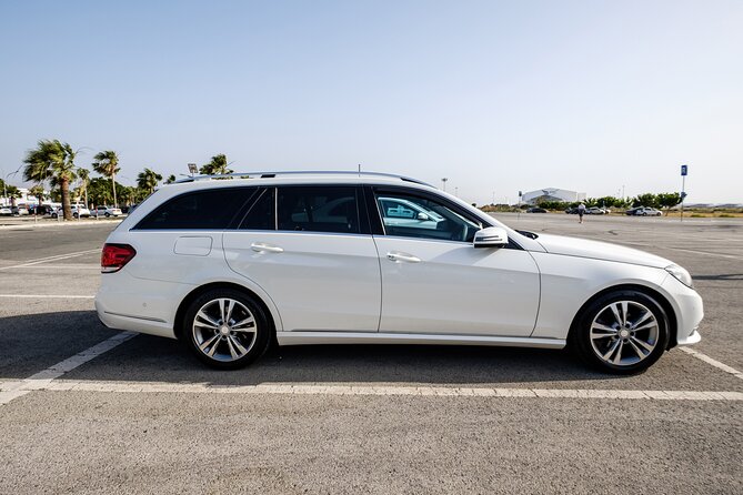 Private Transfer: Larnaca Airport to Protaras 1-14 pax - What the Service Gets Right