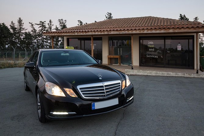 Private Transfer: Larnaca Airport to Protaras with return 1-14 pax - What the 50 to 60 minute ride is really like
