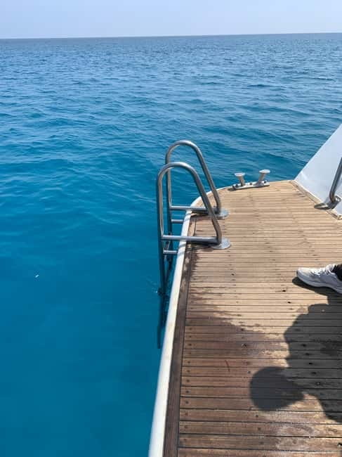 Protaras: 80s and 90s Sunset Cruise with Cypriot Dinner & DJ - What kind of evening is this?