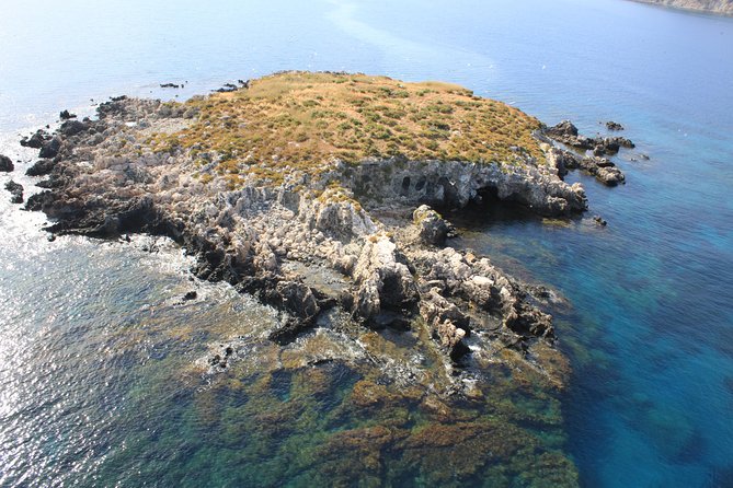 Self-drive Amathunta Private Speedboat to Blue Lagoon, Caves etc - Blue Lagoon, the essential stop