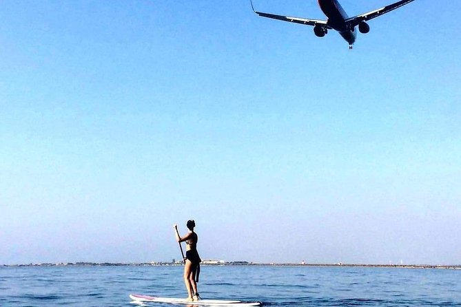 Stand Up Paddle Lesson - The first 30 minutes: learn the board on land