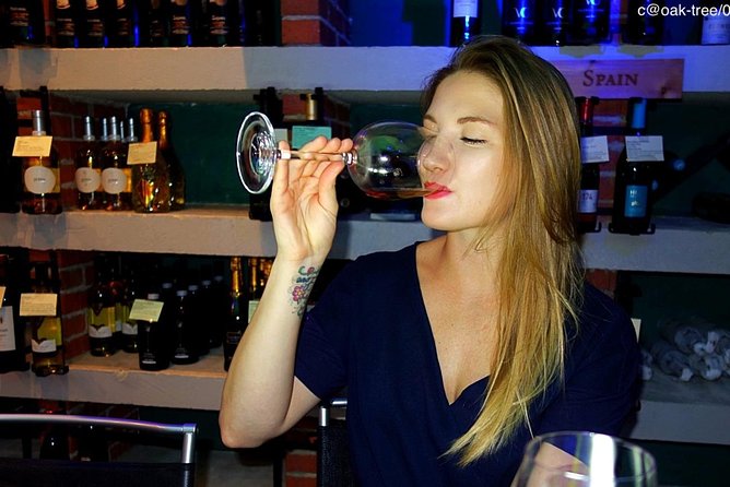 Tasting 10 + 1 CYPRUS WINES including transfers only from Larnaca - Key points to know