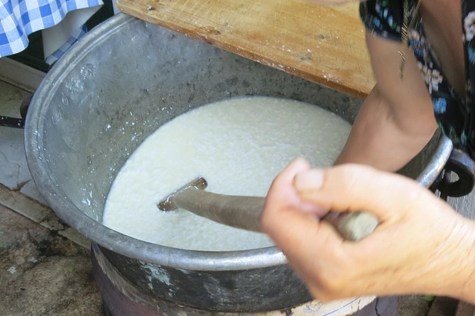 Troodos Mountains Halloumi Making: All Inclusive Workshop & Tour - Pano Lefkara and time to browse