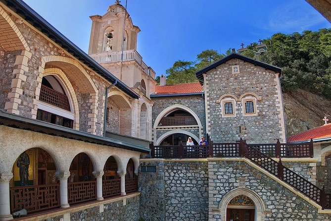 Troodos Peaks & Mountain Flavors Day Tour from Paphos - Pedoulas lunch: useful stop, uneven value