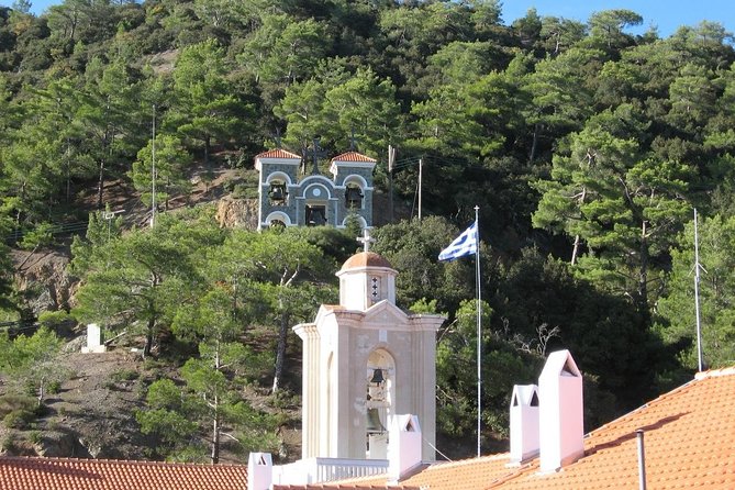 Troodos Peaks & Mountain Flavors Day Tour from Paphos - Guide quality and how the day feels
