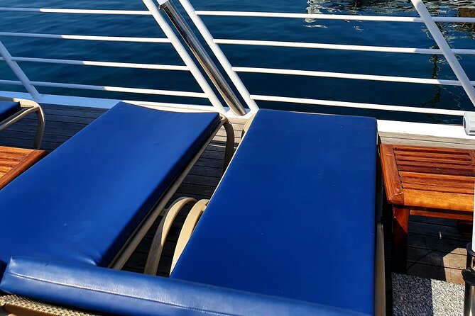 Wave Dancer Sunset BBQ Cruise - Atlantida Bay and the swimming stop