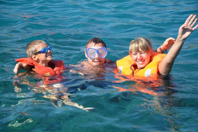 Wave Dancer Sunshine Full Day Cruise - All Inclusive - Practical details that affect your day
