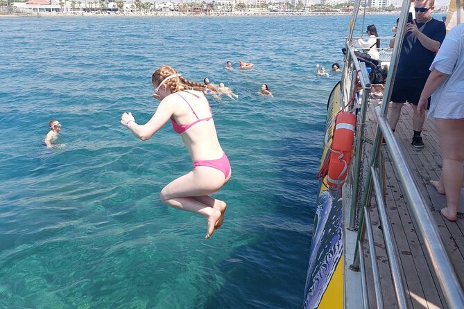 Zorky Yellow Semi Submarine and Zenobia Wreck 2 hours Shared Tour - What the boat trip feels like for families